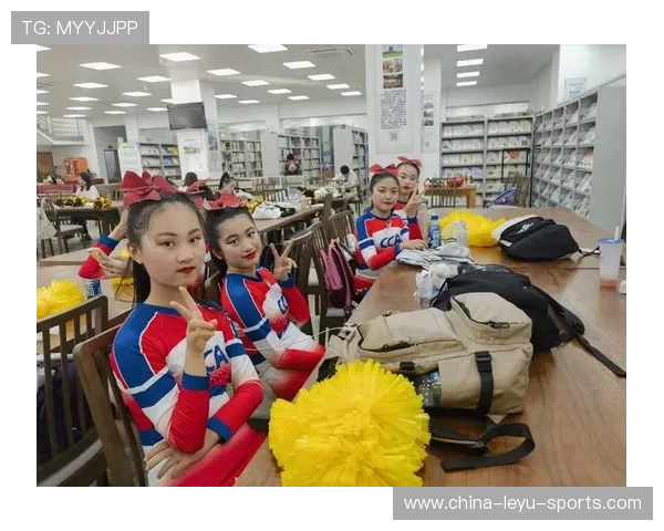 体操女队整齐划一惊艳世界，再获满堂喝彩